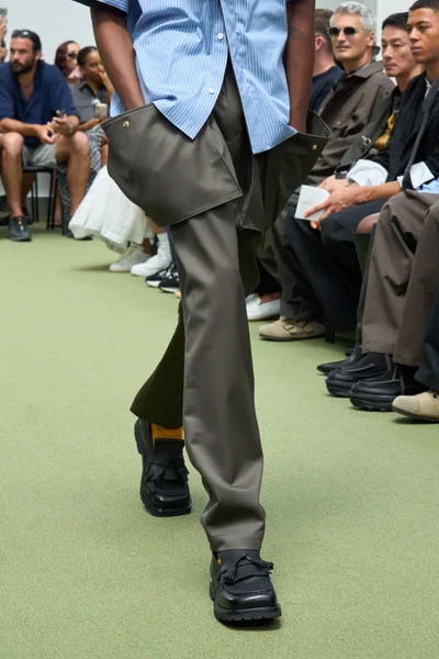 Look 8